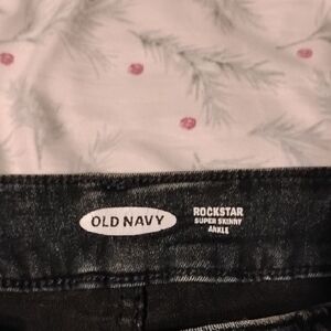 Old Navy Rockstar Super Skinny Ankle Jeans - Black